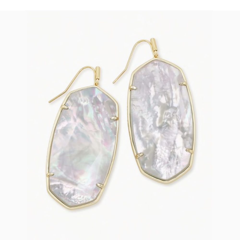 Kendra Scott “Danielle” earrings in ivory